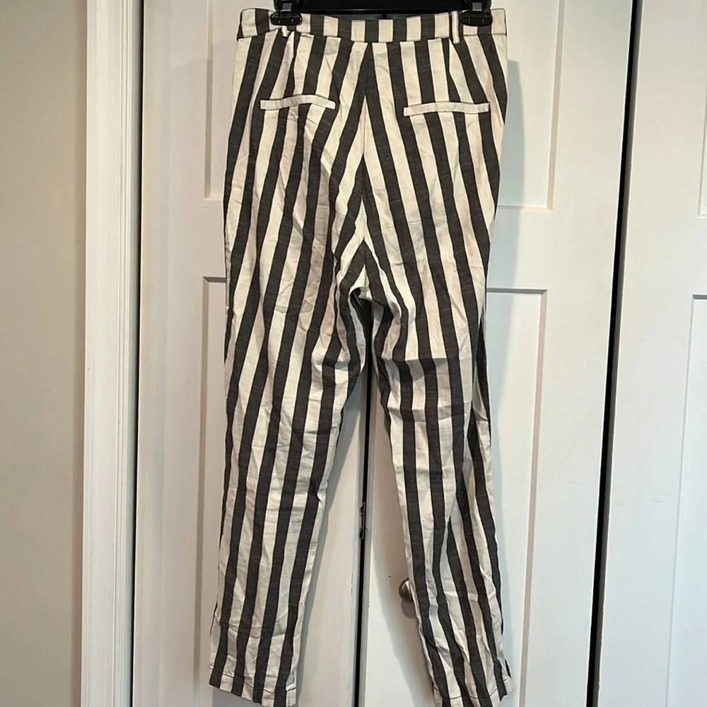 NWT Surkana Trendy Gray and White Striped Pants Small Designed in Barcelona! - Picture 3 of 10